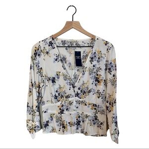 NWT Abercrombie & Fitch Long Sleeved Floral Wrap Top Medium